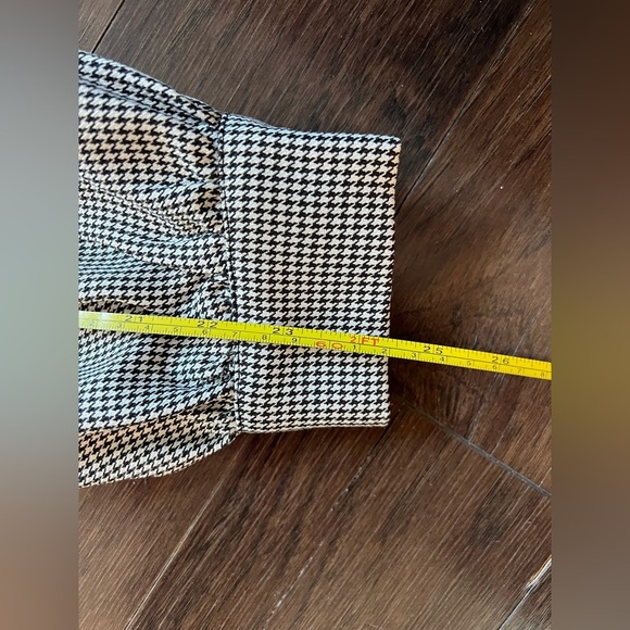 Black and white button down collared bomber jacket. Size L. - Picture 11 of 13